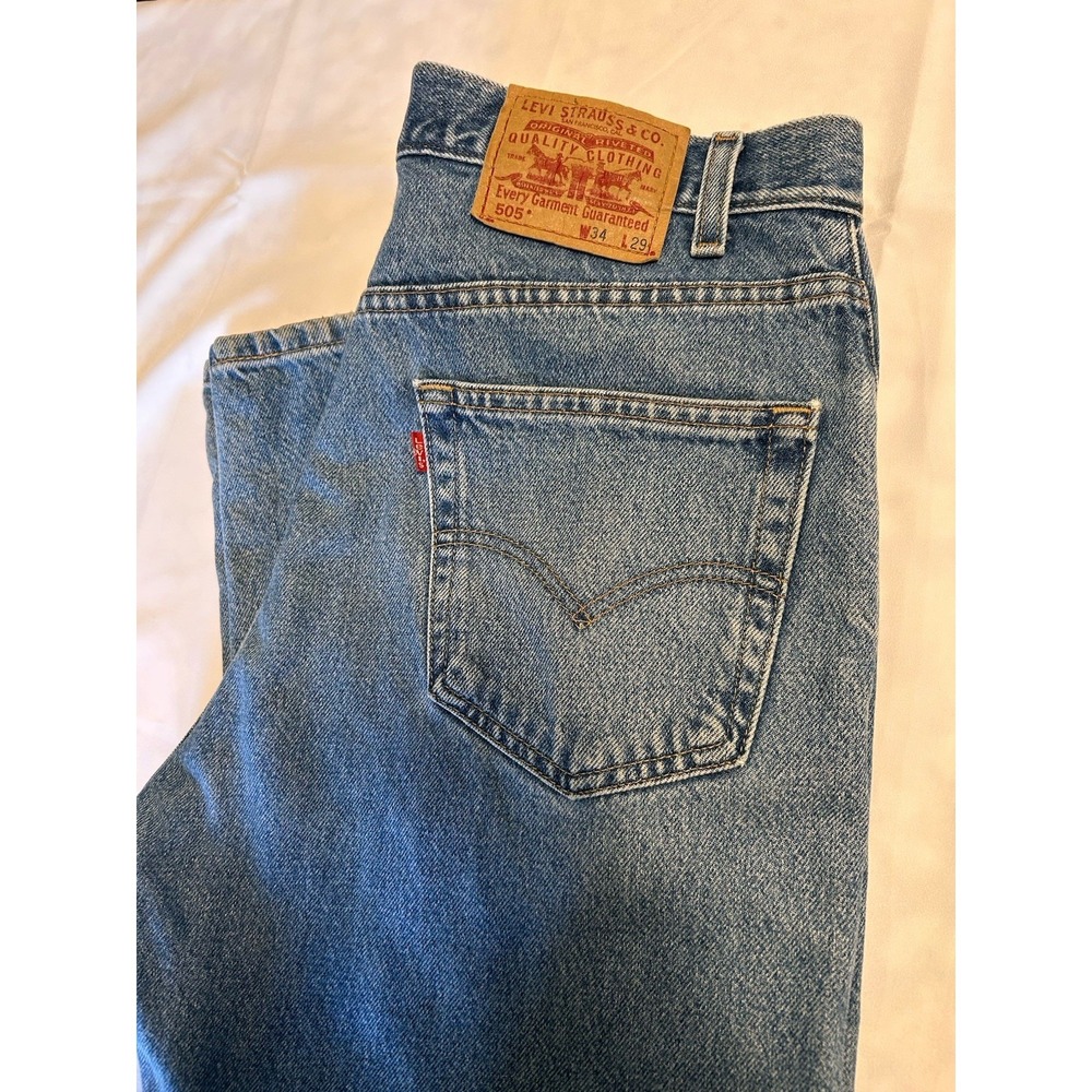 Vintage Levi's 505 Straight Leg Jeans Medium Wash Classic 90s Style W34 L29